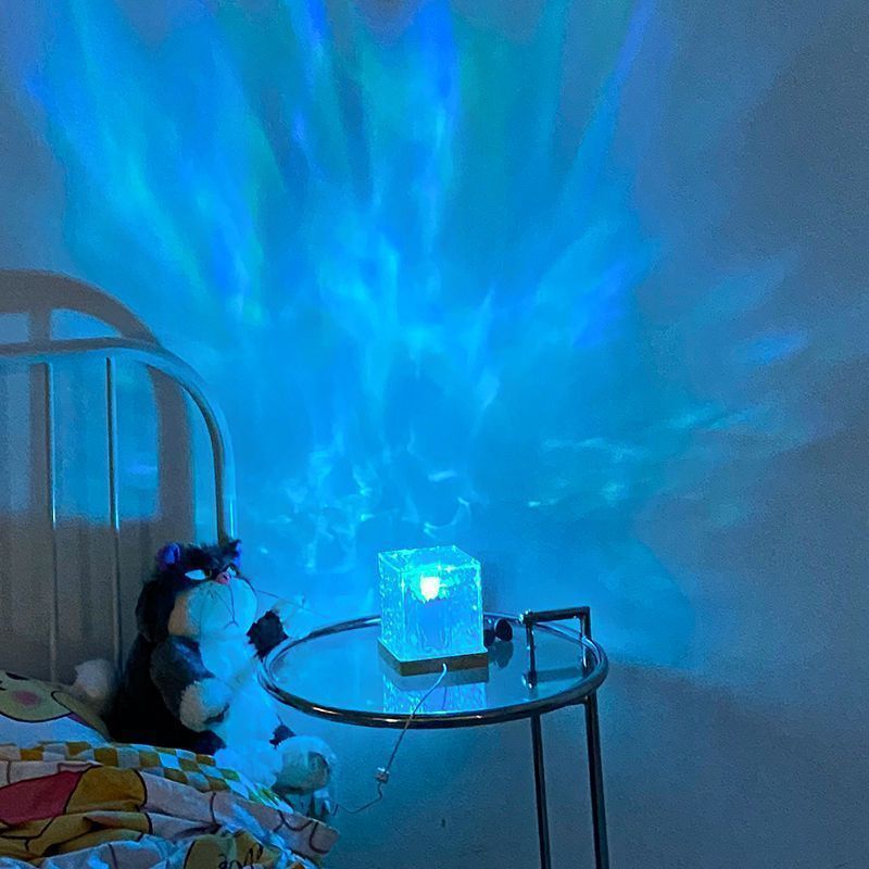 16-Color LED Water Ripple Lamp – USB Rotating RGB Night Light